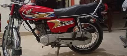 Honda 125 2020 model Red Colour Karachi Number 0