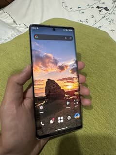 Aquos R6 0