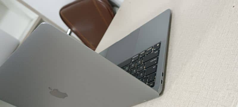 Apple MacBook Air M1 2020 13" 8/256 11