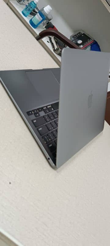 Apple MacBook Air M1 2020 13" 8/256 13