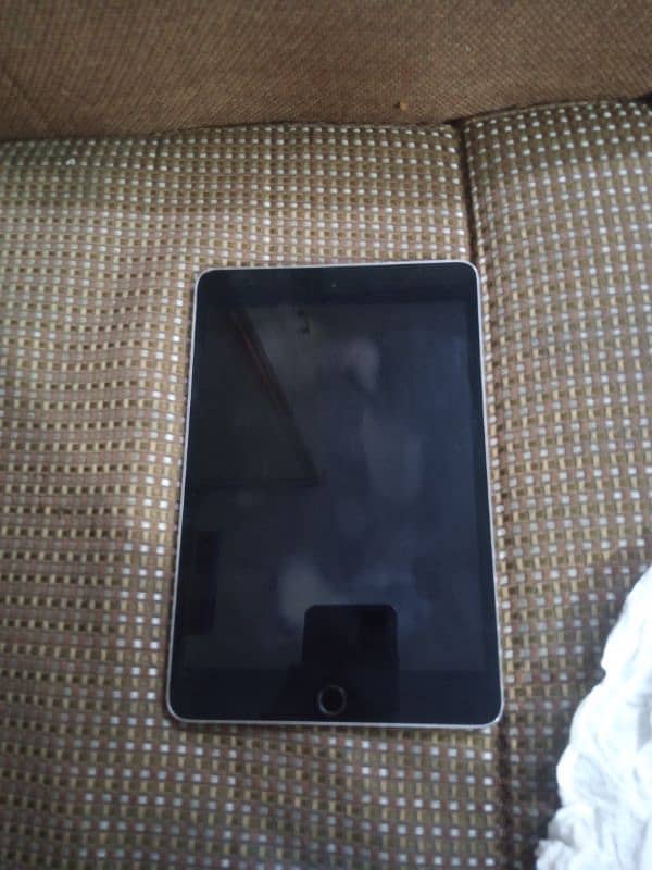 iPad mini 4 for sale 2