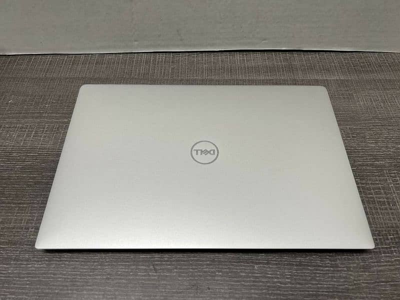 Dell XPS 13 9370 i7 8th Gen 1