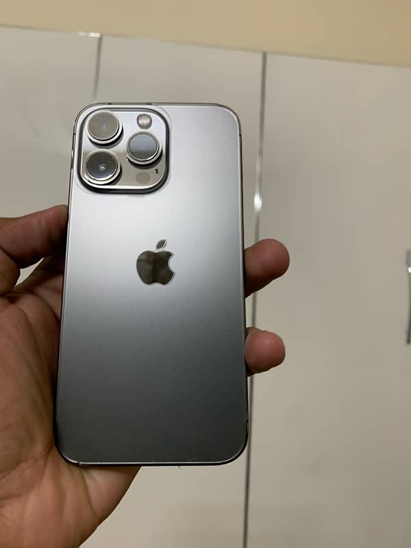 iphone 13 pro 2