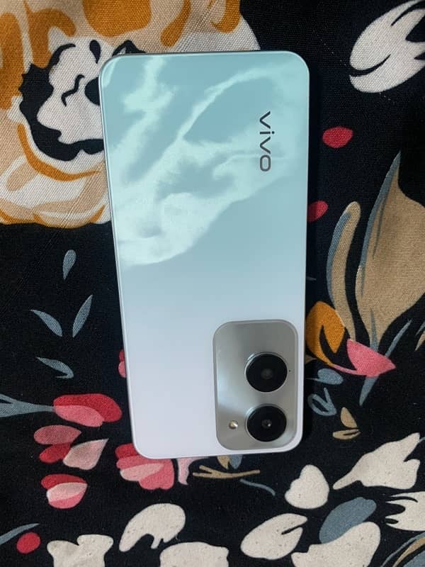 vivo y18 2