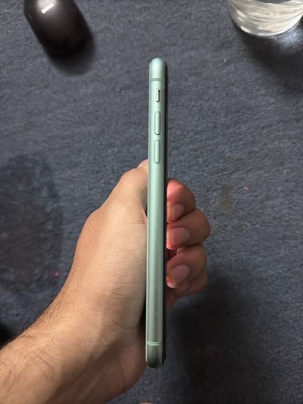 iphone 11 Jv 64 gb good Condition 3 u tool report attached 7