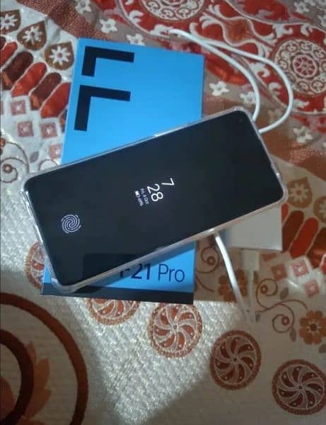 oppo f 21 pro 8+/128 condition 10/11 not a single scratch & fault 3