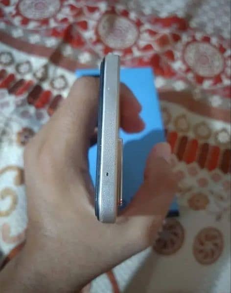 oppo f 21 pro 8+/128 condition 10/11 not a single scratch & fault 8