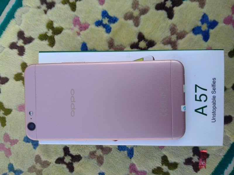 OPPO A57 1