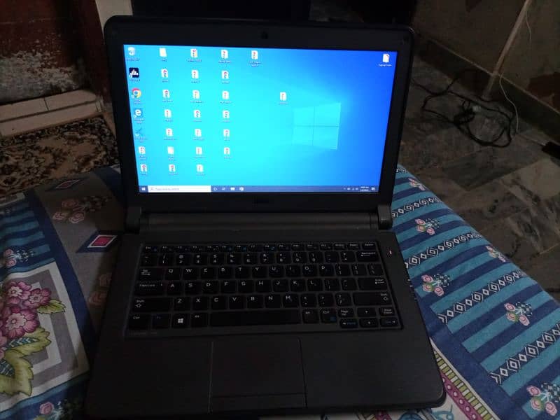 Dell i3 5th generation for sale 1