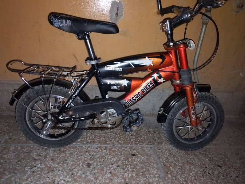 imported 12 inches cycles for sale 3 to 6 years kids k liye 8