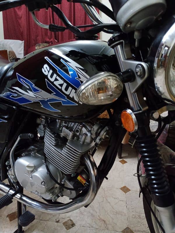 Suzuki Gs 150 Se 2022 1