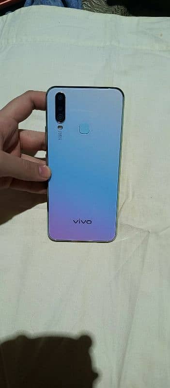 Vivo Y17 8