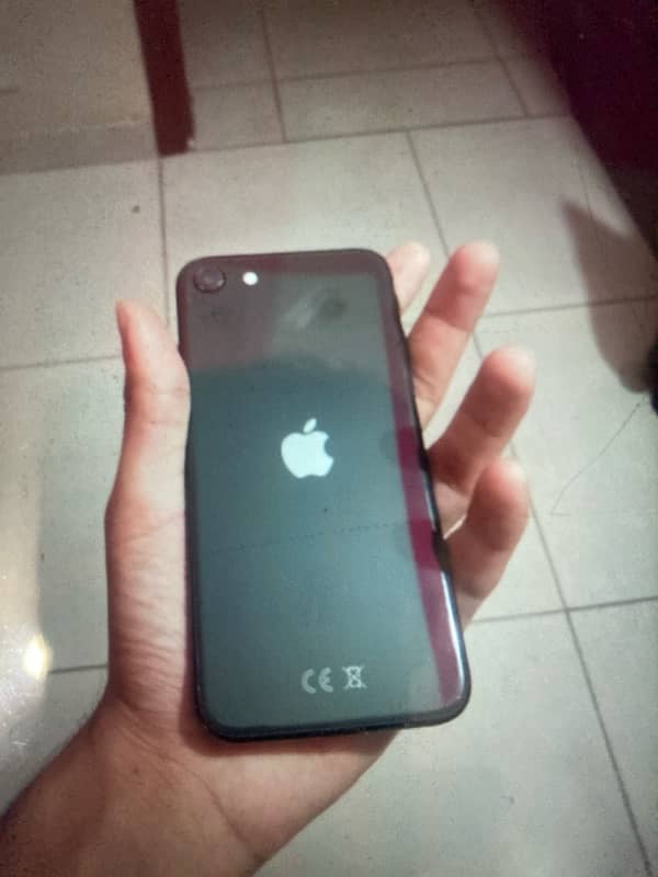 Iphone SE 2020 (read caption) 0