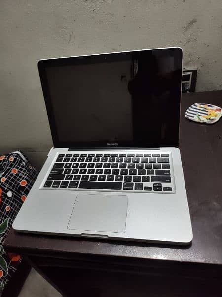 Macbook pro 2012 macOs and Windows 1