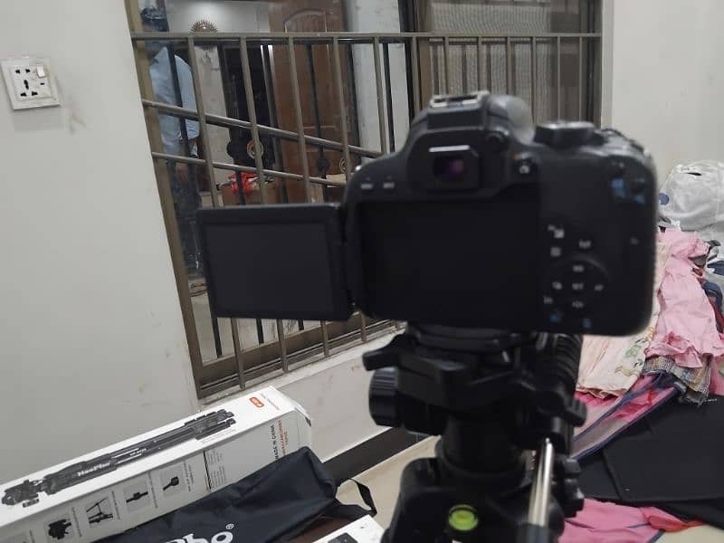 Canon EOS 800D and complete Vlogging Kit accessories for sale 5