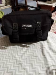 Canon D600 DSLR Digital still and video camera professional