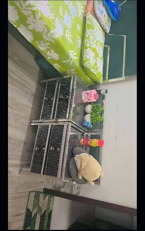 iron bed 10/10 condition 1