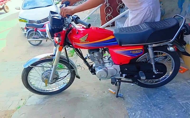 Honda 125 2012/2013 Model tankee taape orignal 100% mint condition 1