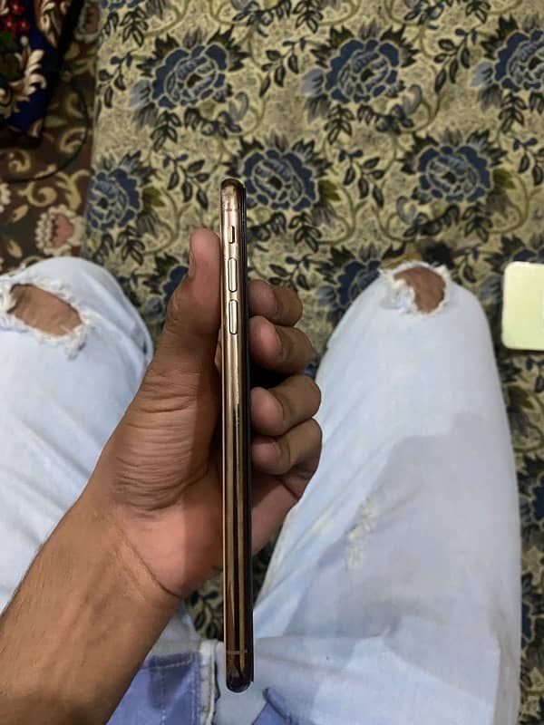 iPhone XS Max NoN PTA 3