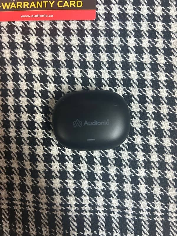 Totally New Audionic Airbud 425. 8