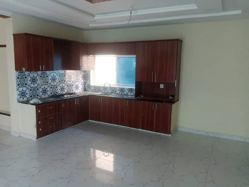 4 Marla double storey House for Sale Shalimar colony Multan 9