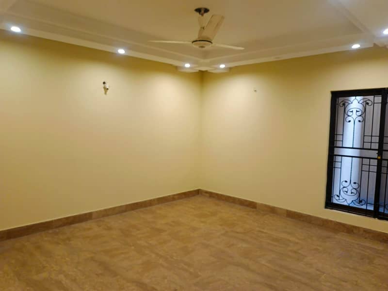 One Kanal Luxurious House With Basement Available For Rent At Prime Location Of DHA Phase 5 7