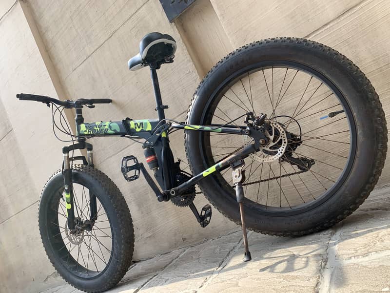 Land Rover fat bike 1