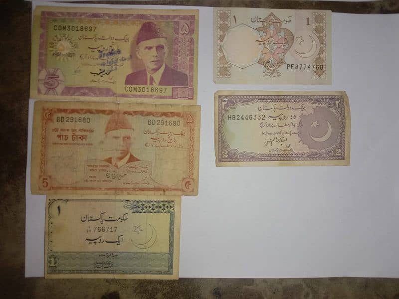 old currency note and coins 4