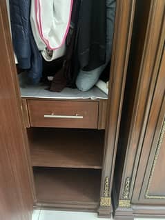 Wardrobe single door