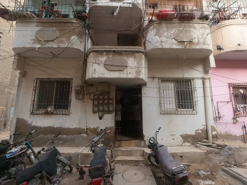 Prime Location 450 Square Feet Flat Available For Sale In Allahwala Town Karachi 2