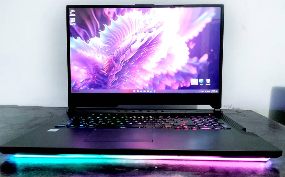 Gaming Laptop : Asus ROG Strix,17Inch,144HZ,RTX 2070/8GB,32GB/1TB 4