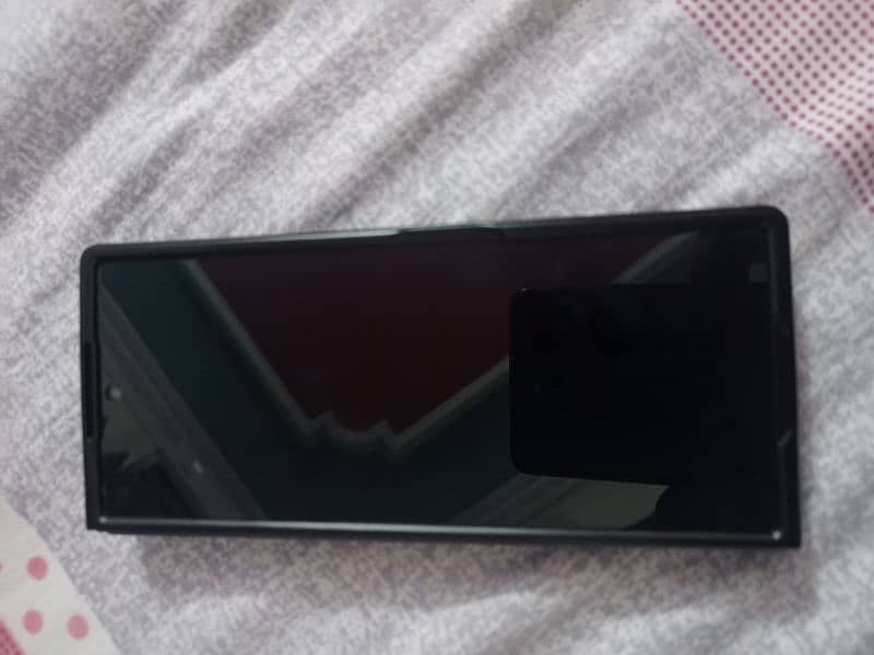 galaxy Z fold 6 512 gb. Brand new condition 2