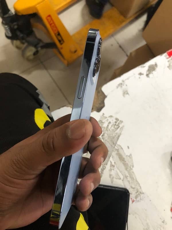 iphone 13pro max 256 PTA 1