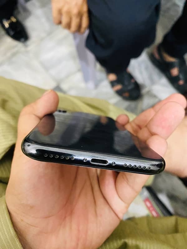 iphone x 256 gb pta approved  btry hlth 71 10/8.5baki all ok h 3