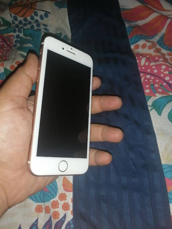 iphone 8 PTA 64gb 1