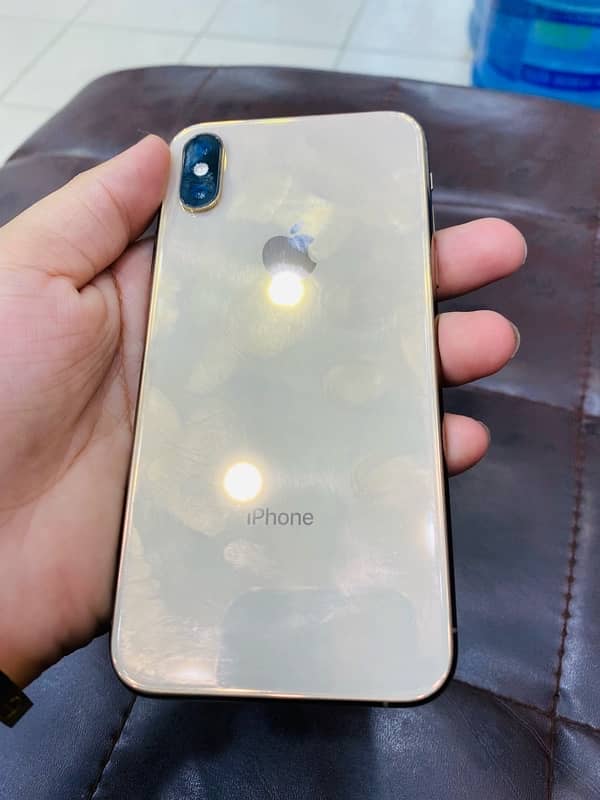 I phone Xs 64 GB PTA Approved dual pta golden colour 03239659965 3