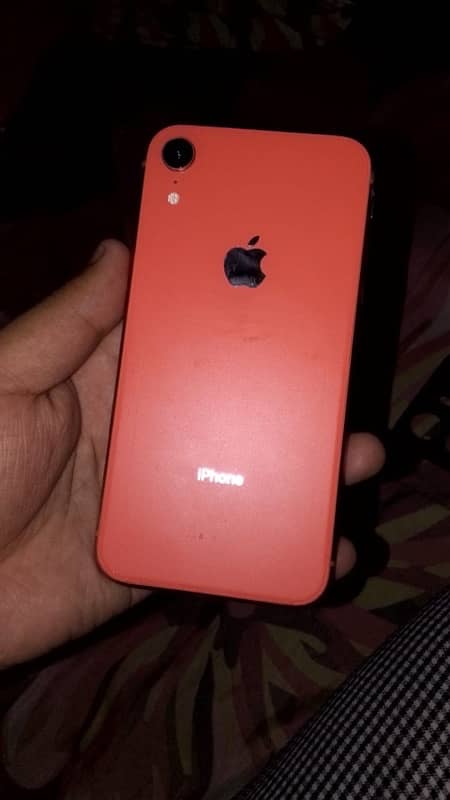 iPhone XR 0