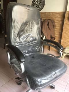 computer chair just like new 0