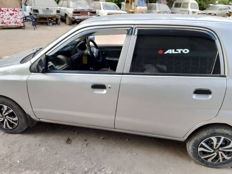 Suzuki Alto 2001 6