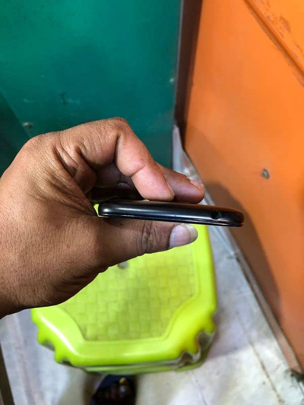 Moto E4 Urgent sell 3