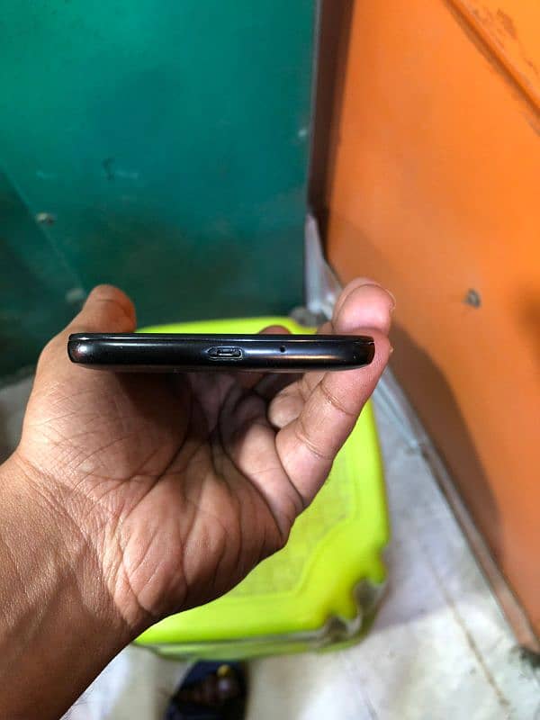 Moto E4 Urgent sell 4