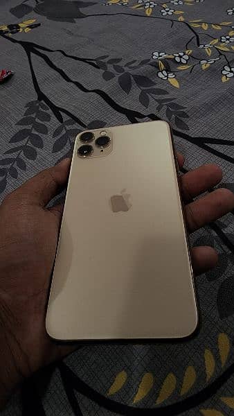 iphone 11 pro max 3