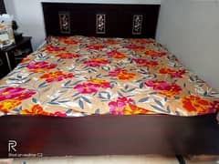 double bed with metress