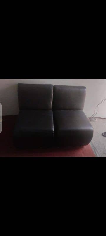 argant Sale. . . 1 chair 4 sufas and 1 table used: whtsapp 0309 1463586 4