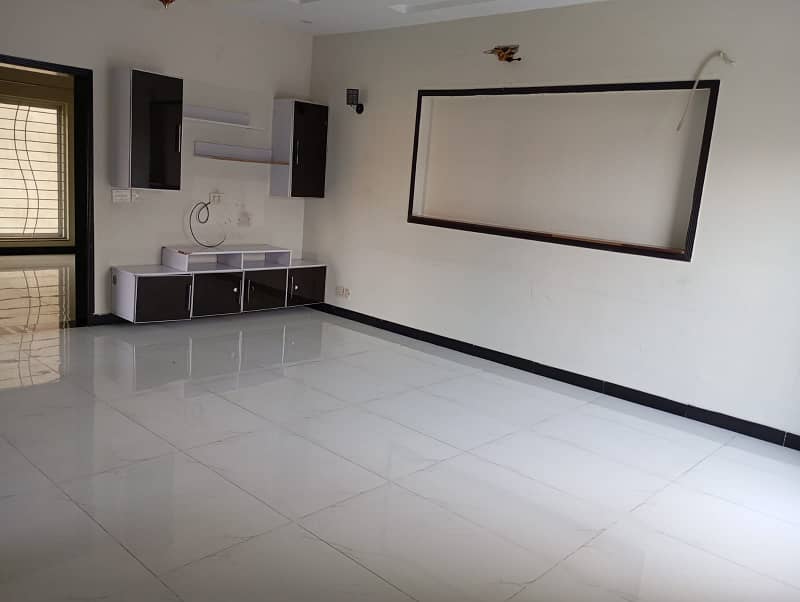 8 MARLA UPPER PORTION WITH GAS AVAILABLE FOR RENT IN DHA RAHBER 11 SECTOR 1 BLOCK A 4