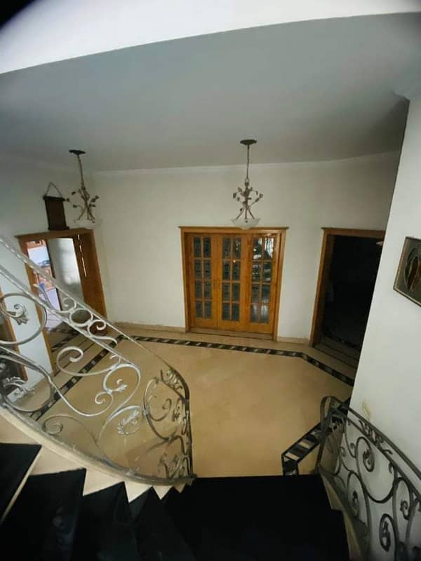 1 Kanal Upper Floor For Rent In Pchs Near To Dha Lahore 6