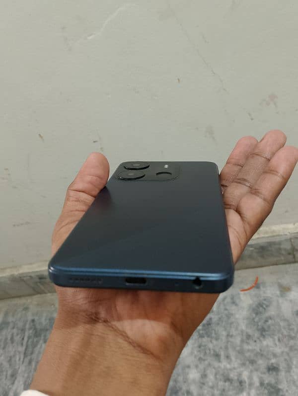 Tecno spark go 2023 model 4/64 gb urgent sale only mobile 2