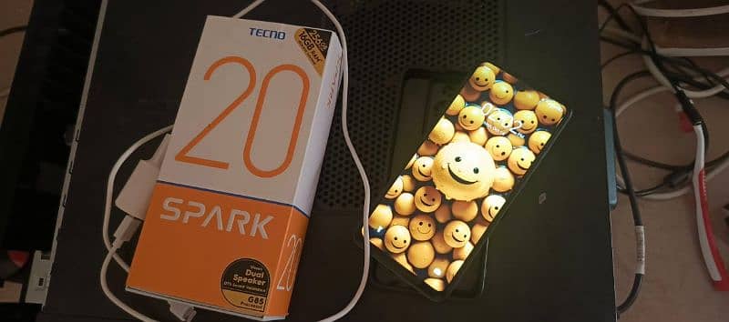 Tecno Spark 20  8+8/256  lush condition 1