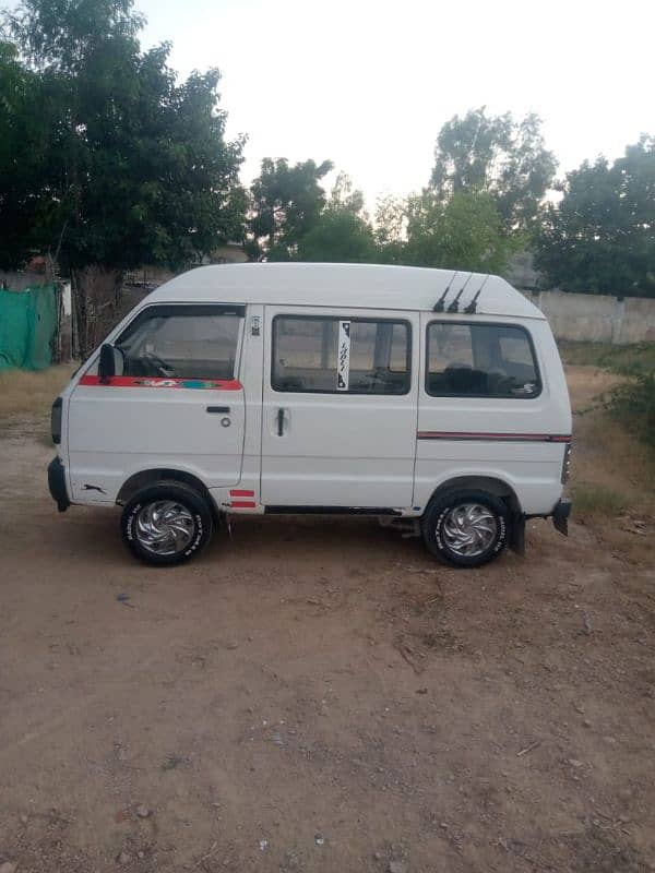 Suzuki Bolan 2010 4