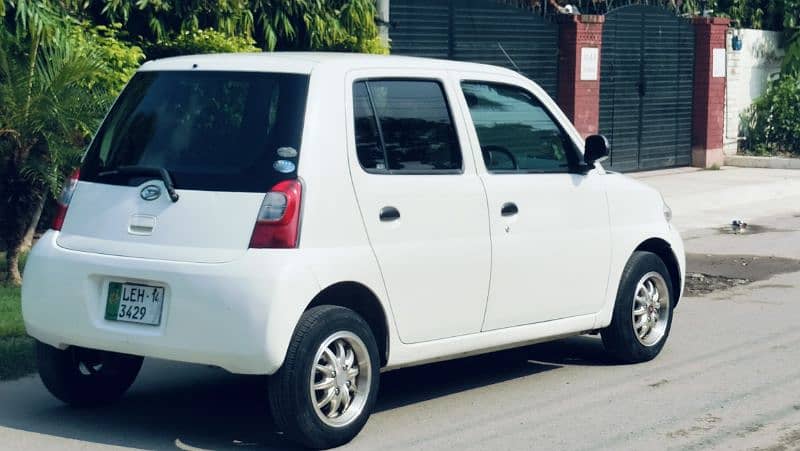 Daihatsu Esse 2010 16